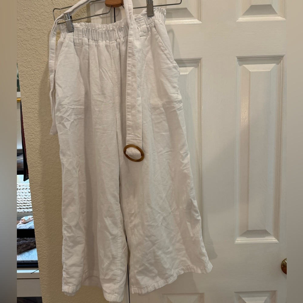 American Eagle White Wide Leg Linen Blend Pants with belt - Size M